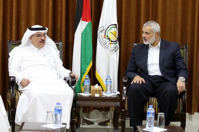 بعد لقائه بالرئيس.. العمادي يلتقي هنية في غزة