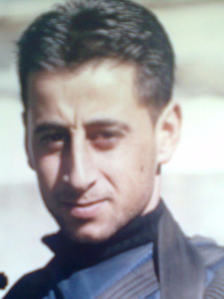 الأسير "زواهرة" يدخل اليوم عامه الـ16 في سجون الاحتلال