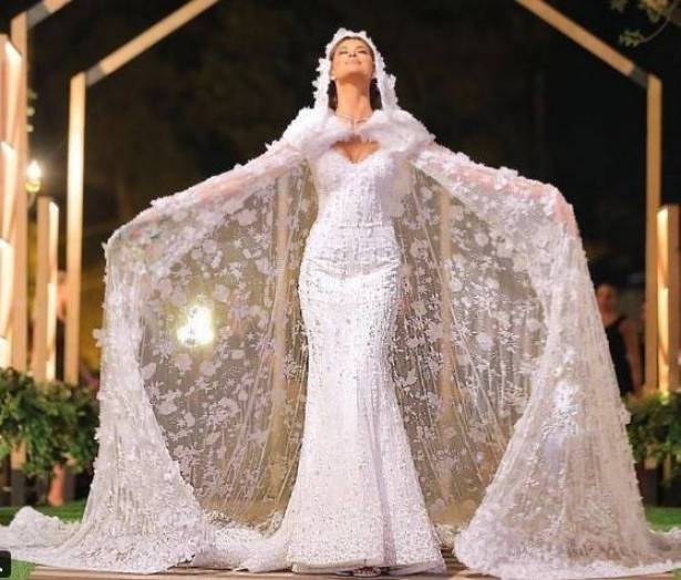 بالفيديو : شاهدوا ردّ فعل ريم السعيدي يوم تسلّم فستان زفافها!