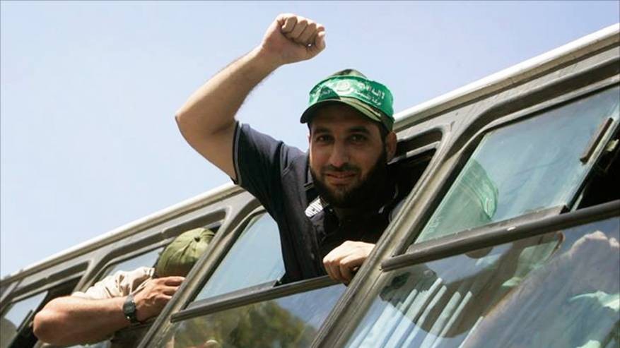 بالصورة: عائلة "أبو ليلة" تعلن تبرؤها من قاتل الشهيد "فقهاء"
