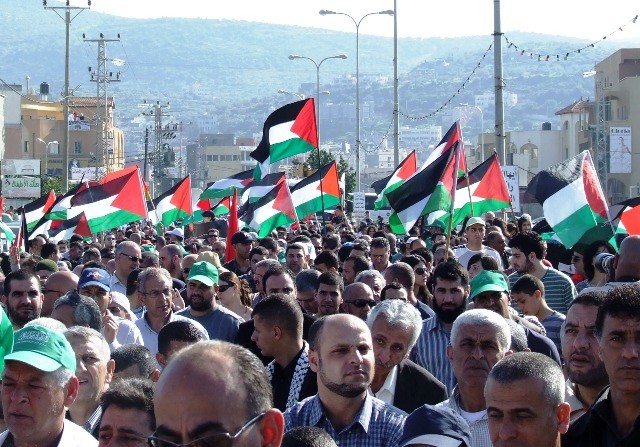  آلاف المواطنين يحيون يوم الأرض في سخنين