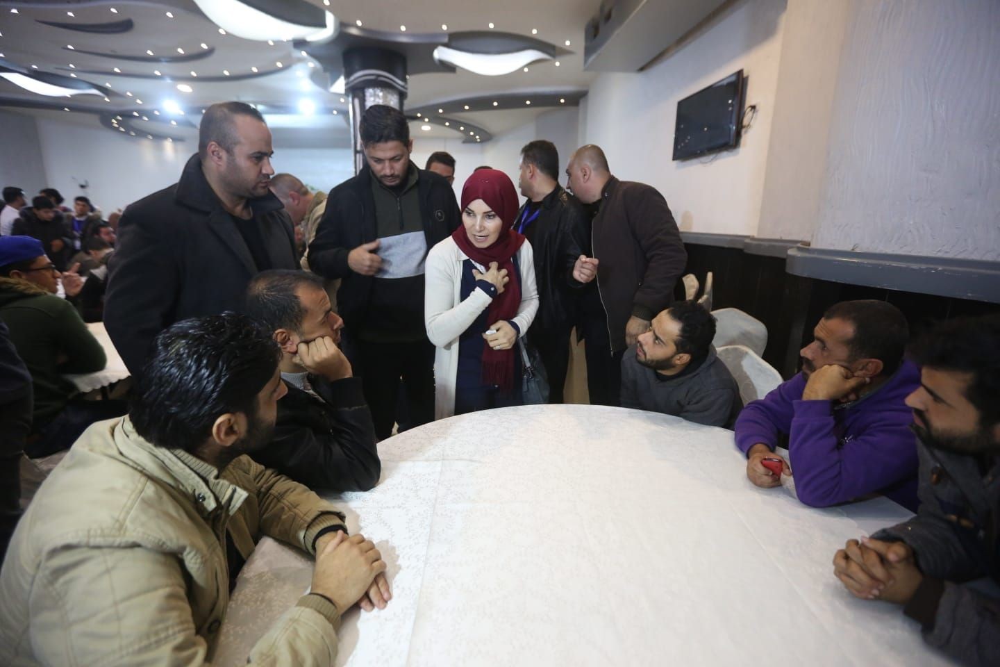 بالصور: د. جليلة دحلان تستقبل جموع المواطنين من أصحاب الحاجات والمناشدات