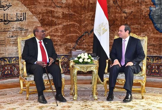  انطلاق قمة الرئيسين المصري والسوداني بقصر الاتحادية