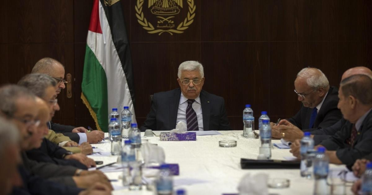 مركزية فتح تطالب حماس بتفكيك اللجنة الإدارية وتمكين حكومة الوفاق من ممارسة عملها
