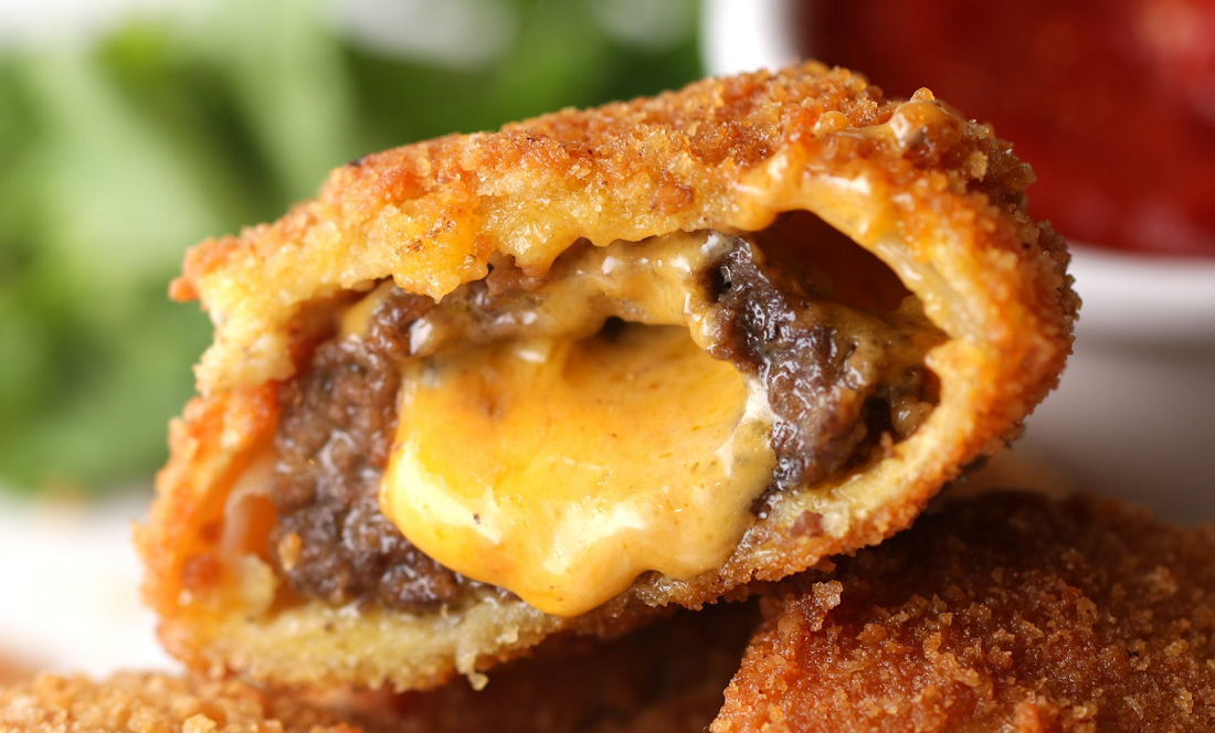 تشيز برجر بحلقات البصل