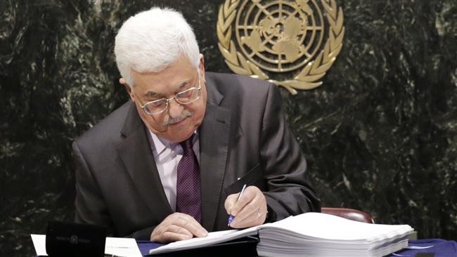 الرئيس عباس يوقع على انضمام فلسطين لـ"7" اتفاقيات ومعاهدات دولية