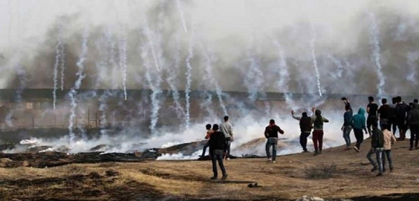 إصابة 3 مواطنين بالاختناق شرق رفح