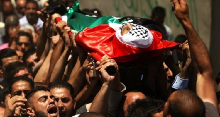 الآلاف يشيعون جثمان الشهيد محمود عودة في بلدة قصرة