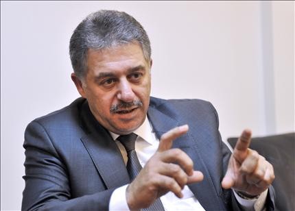 "دبور" يبحث مع السفير المصري لدى لبنان قضية إضراب الأسرى