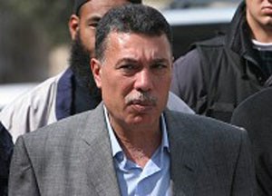 الأجهزة الأمنية بغزة تمنع أحمد حلس من التوجه لرام الله