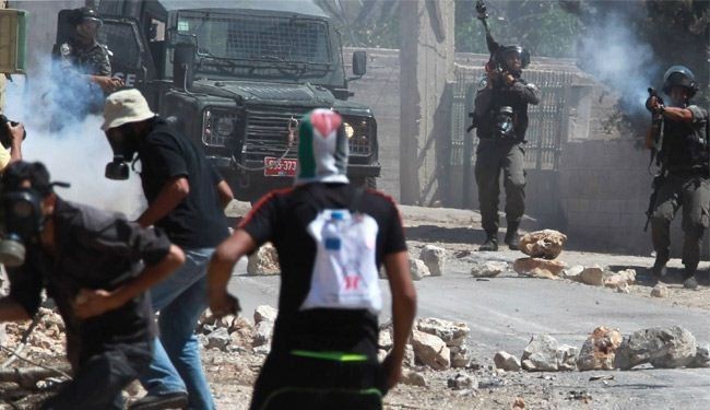  استمرار المواجهات في أحياء وبلدات مدينة القدس المحتلة