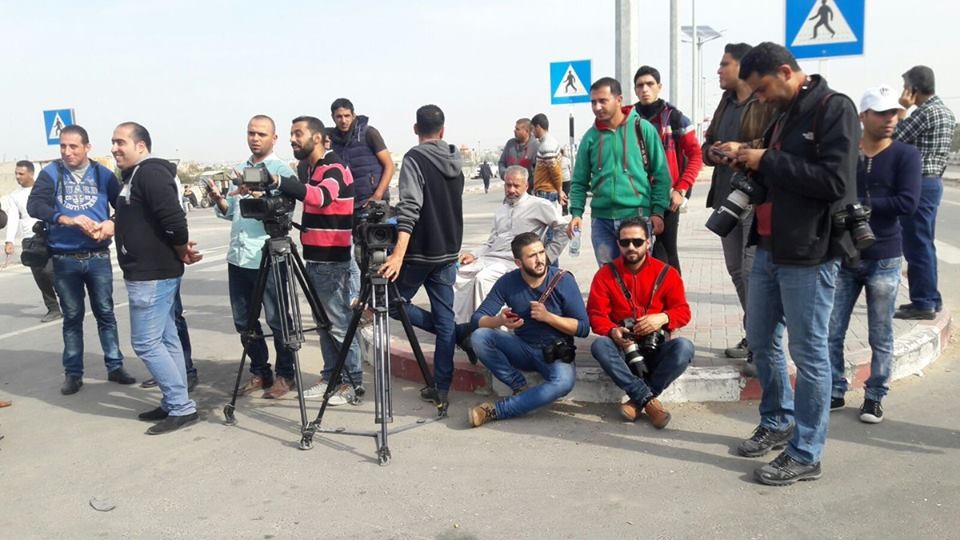 منع الصحفيين من التغطية الإعلامية لفتح معبر رفح باستثناء تلفزيون فلسطين