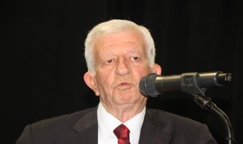 تراكتور كوريا الجنوبية… ودبابة كوريا الشمالية