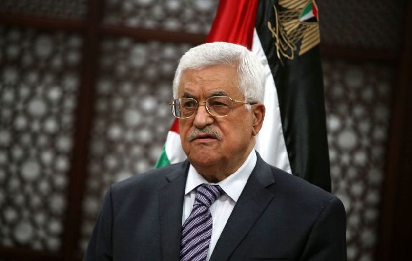 الرئيس يوقف نشر قرار "منع السفر"