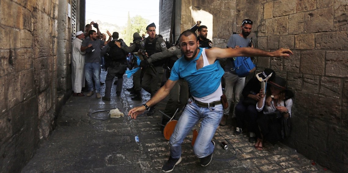 متصل سعودي: لن ننصر الأقصى من أجل حماس وقطر