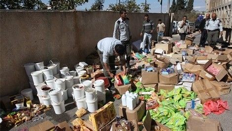 ضبط حلويات وسكاكر غير صالحة وتبغ مغشوش في الخليل وجنين