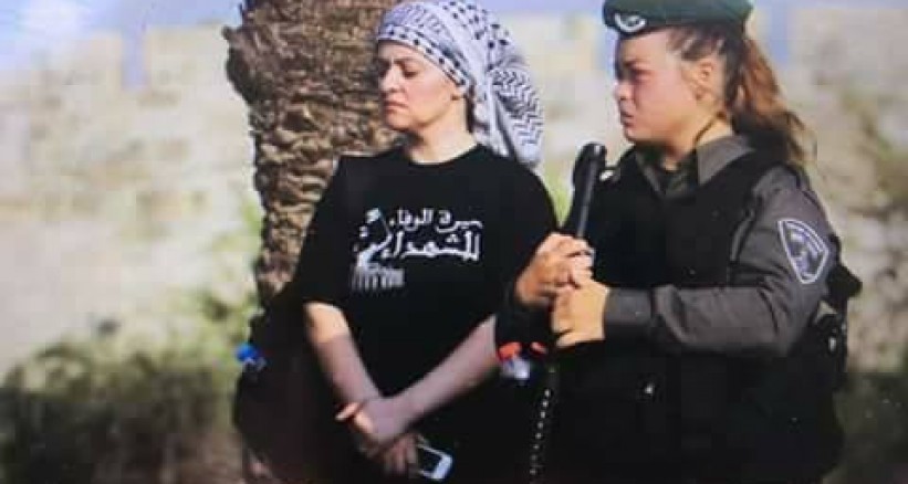 الاحتلال يفرج عن الصحفية صابرين دياب بشرط الإبعاد