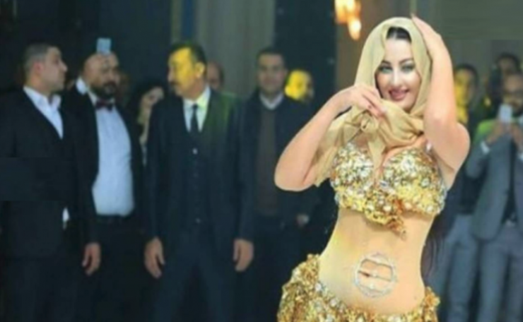 فنانة مصرية متهمة بإزدراء الأديان.. وهي ترد: 'هيدا مش حجاب'!