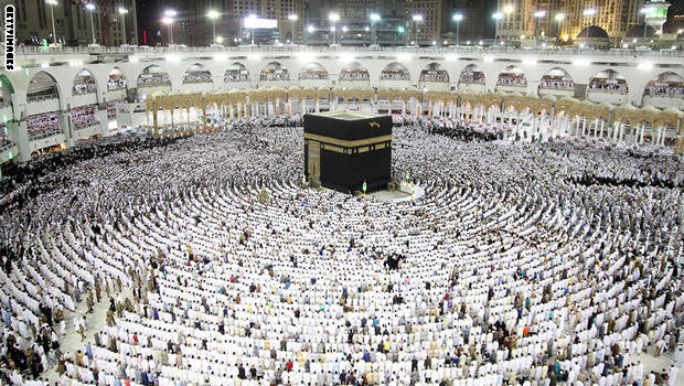 اليوم: مغادرة 2100 معتمر من الضفة للديار الحجازية