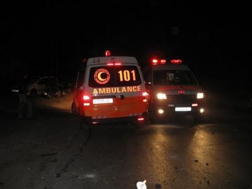 3 إصابات إحداها خطيرة خلال شجار عائلي وسط القطاع