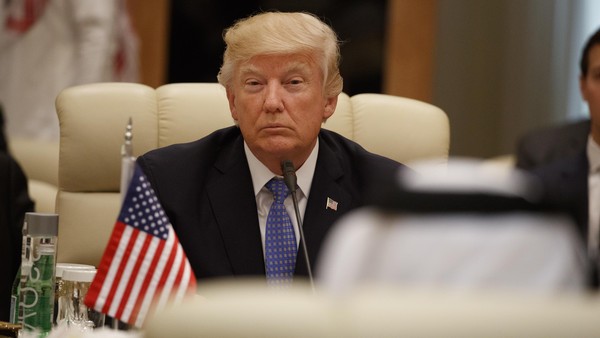 "ترمب" يعلن انسحاب الولايات المتحدة من اتفاقية المناخ