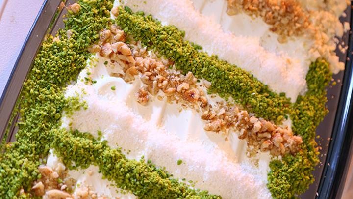 بالفيديو : ليالي لبنان بالكنافة 