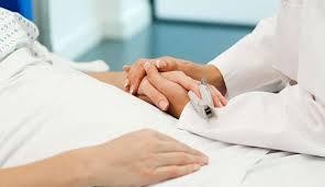 حكم البكاء بسبب المرض والتحدث عنه مع الآخرين