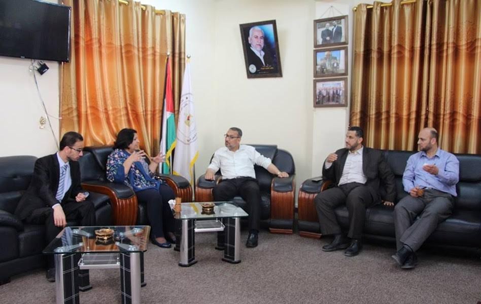 الضمير تزور مكتب مراقب وزارة الداخلية بغزة