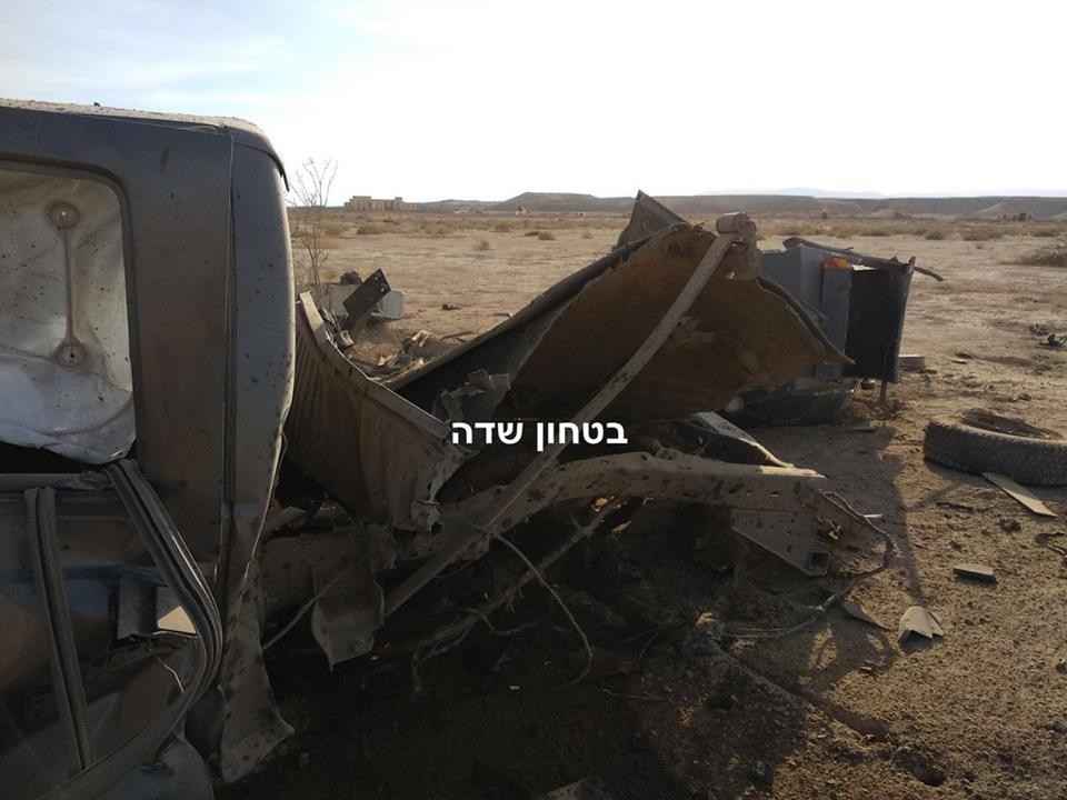 بالصور: إصابات بانفجار لغم في جيب إسرائيلي قرب أريحا