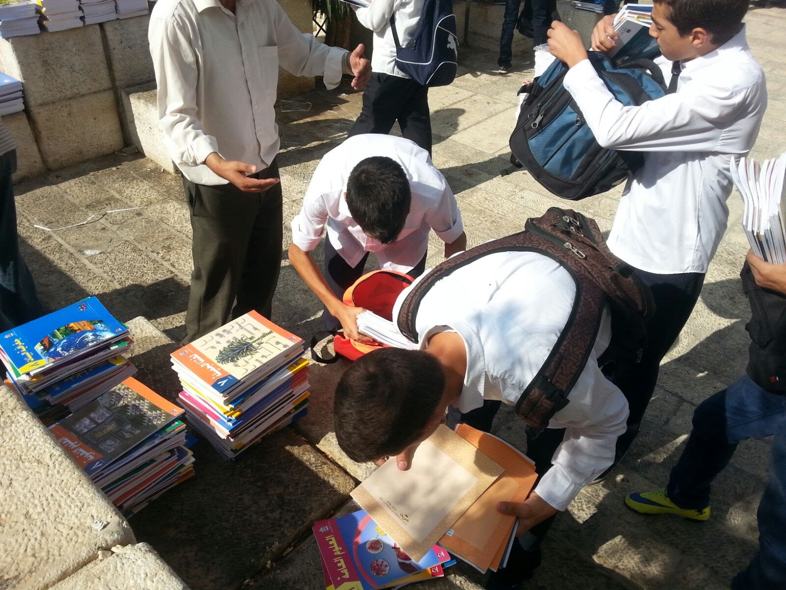 سلطات الاحتلال تمنع إدخال الكتب المدرسية لمدرسة بالأقصى