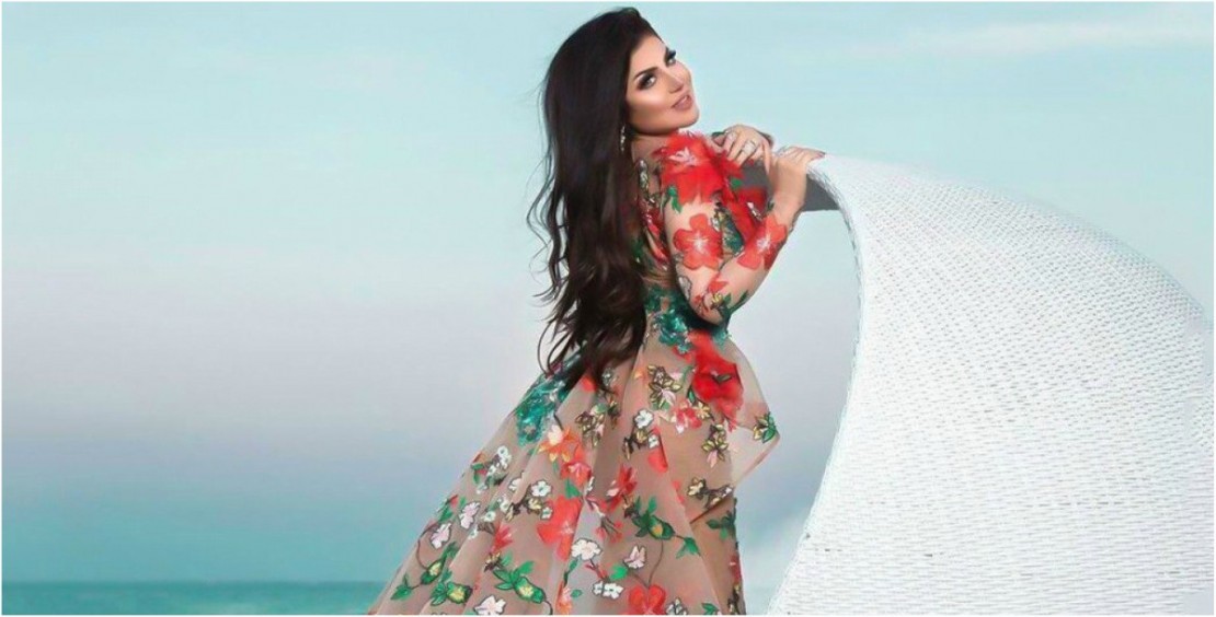 بالصور : حليمة بُولند تُغضب الناشطين من طريقة احتفالها بـ"الكريسماس".. !