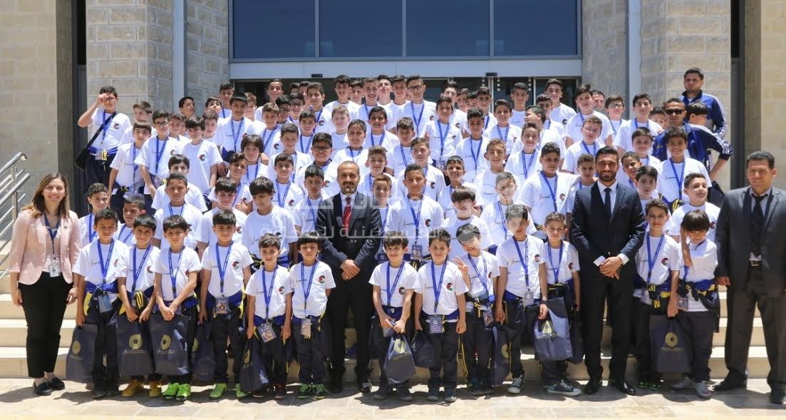 بالصور: وفد من طلبة أكاديمية "تشامبيونز" الرياضي  يزور سلطة النقد الفلسطينية