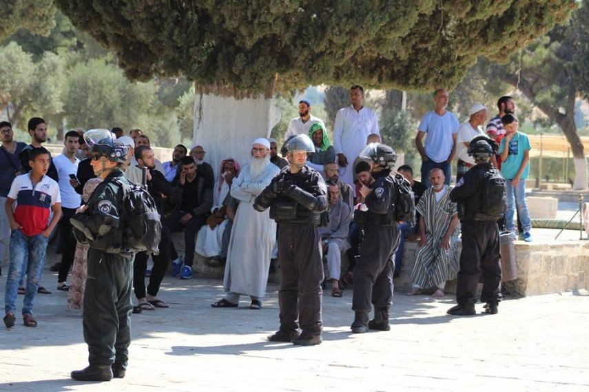 إصابات واعتقالات خلال اقتحام قوات الاحتلال لباحات الأقصى 