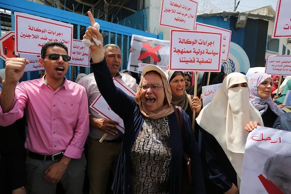 رفضا لسياسات "الأونروا"