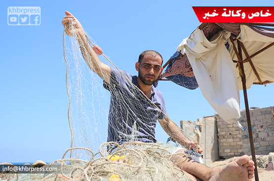 رصاص الاحتلال يطارد صياد فلسطيني أثناء مشاركته بمسيرات العودة