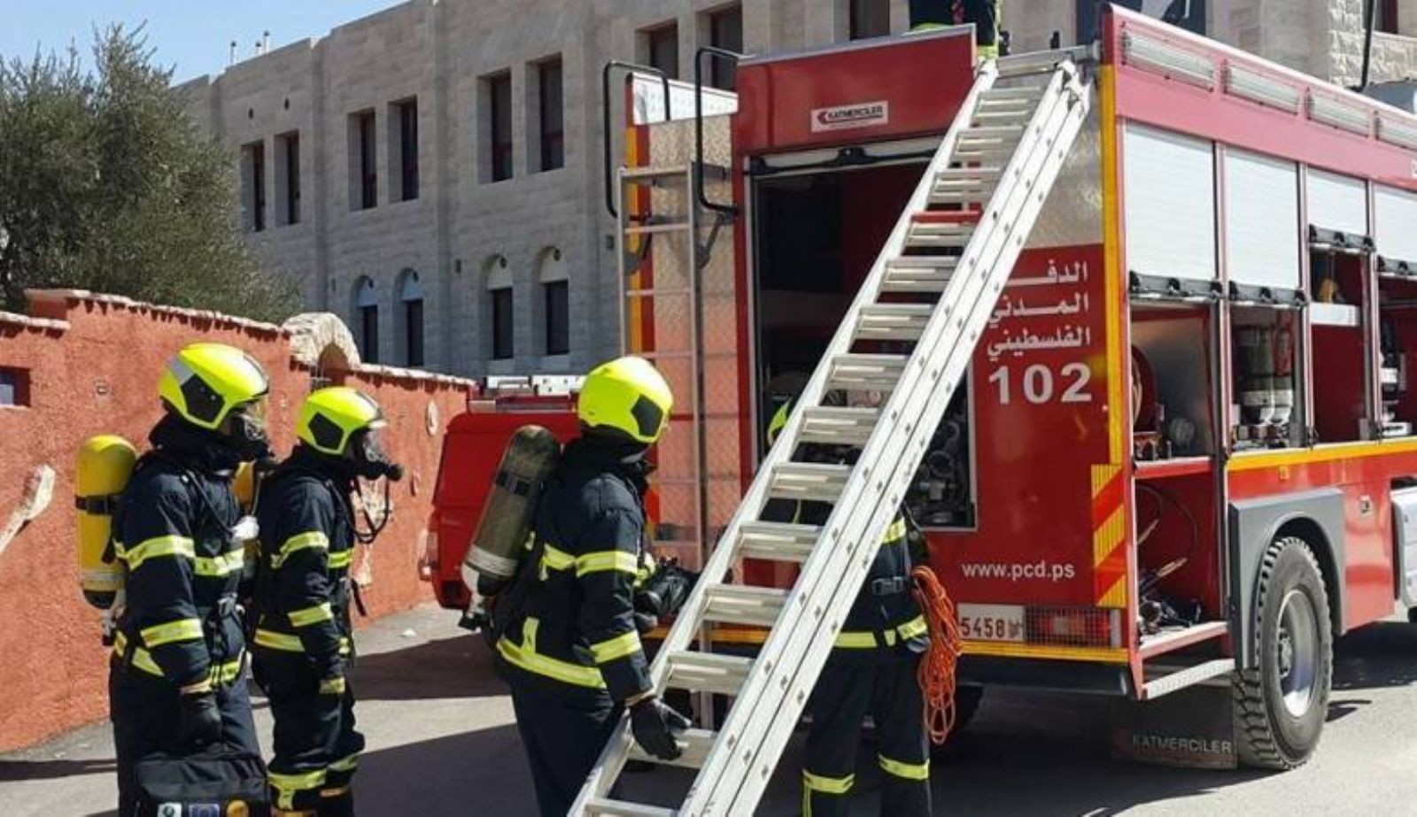 الدفاع المدني يتعامل مع 38 حادثاً مختلفاً بالضفة
