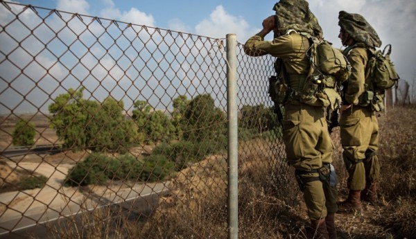 الاحتلال يزعم تسلل 4 فلسطينيين عبر السياج الفاصل جنوب قطاع غزة