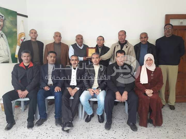 بالصور: اللجنة الشعبية للاجئين تستقبل مجلس إدارة نادي شباب خانيونس 