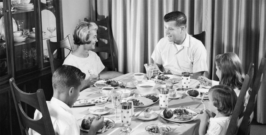 بالصور : هكذا كان مفهوم الطعام الصحي قبل 50 عامًا