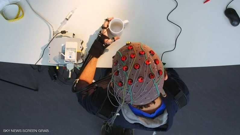 اختراع آلة لقراءة الأفكار وترجمتها إلى نص مكتوب