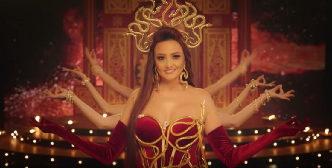 شاهدوا : بشرى تسخرُ من محمد رمضان بجديدها "ملك الغابة لدغته كوبرا".. 