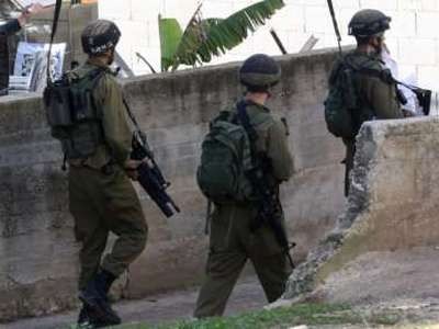 الاحتلال يعتقل شقيقين من بلدة الرام شمال القدس المحتلة