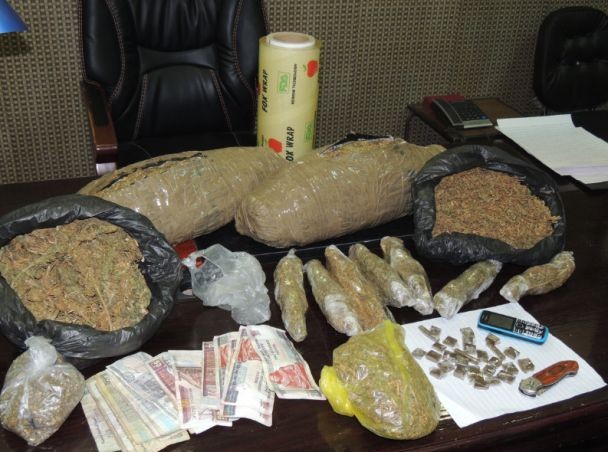 ضبط 250 غراماً من الحشيش داخل منزل بالخليل