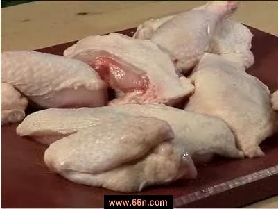 لماذا قررت الزراعة بغزة وقف استيراد أجزاء اللحوم البيضاء؟!