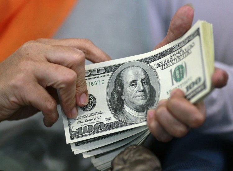 فحص أسماء المستفيدين الجدد من منحة الـ100 دولار 