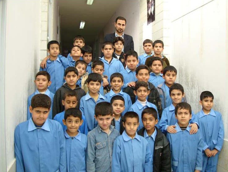 "إيران" تمنع تدريس اللغة الإنجليزية في مدارسها الإبتدائية 
