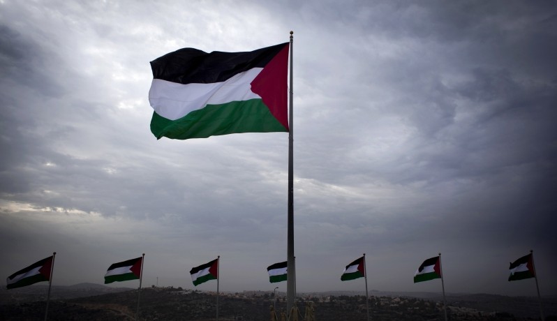 عبد الهادي يطلع السفير العراقي على تطورات الأوضاع في فلسطين