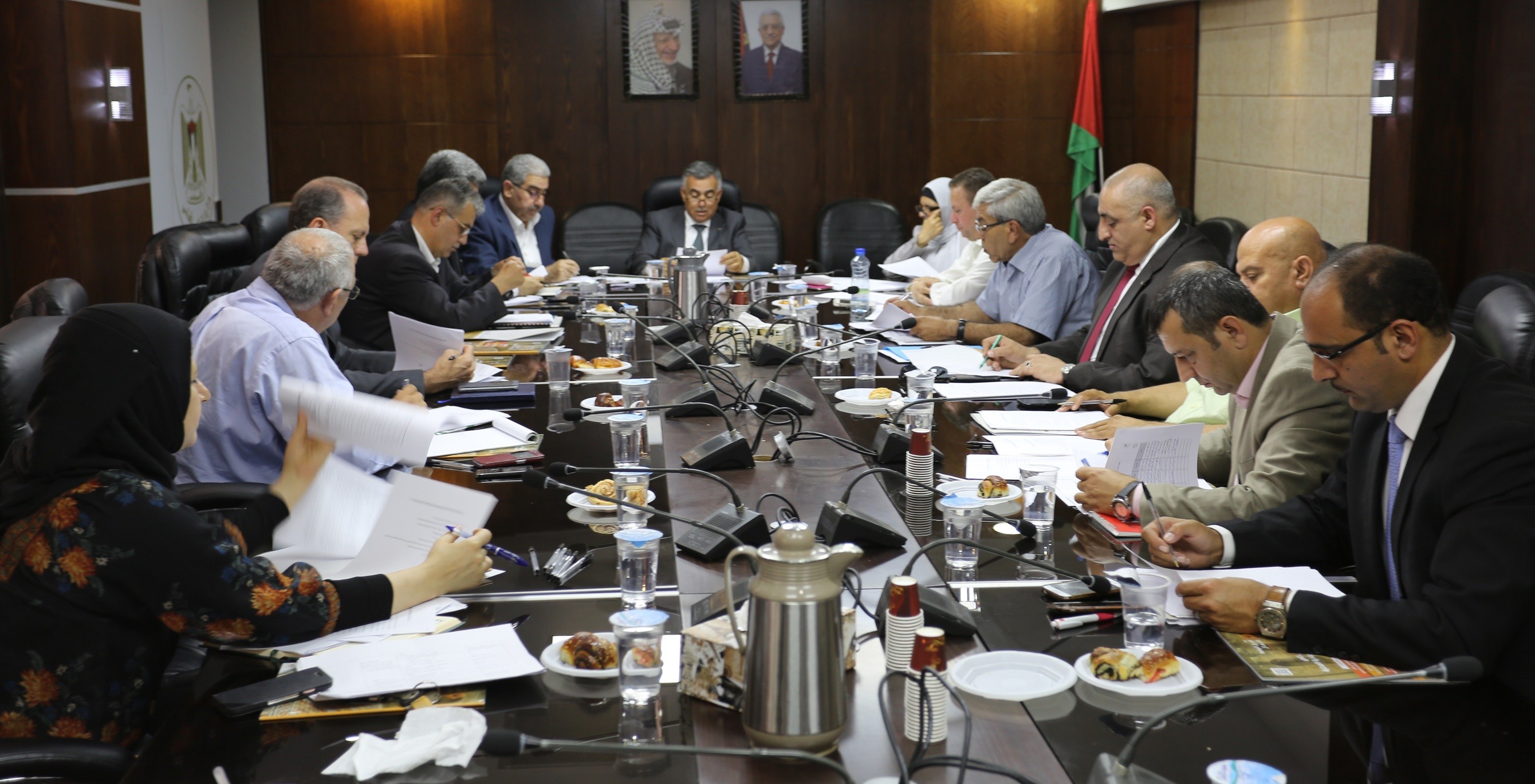 الأعرج يترأس الاجتماع الدوري للفريق الوطني للتنمية المحلية