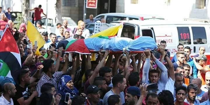 بالصور: الاحتلال يسلم جثمان الشهيدة فاطمة حجيجي بعد أيام من استشهادها