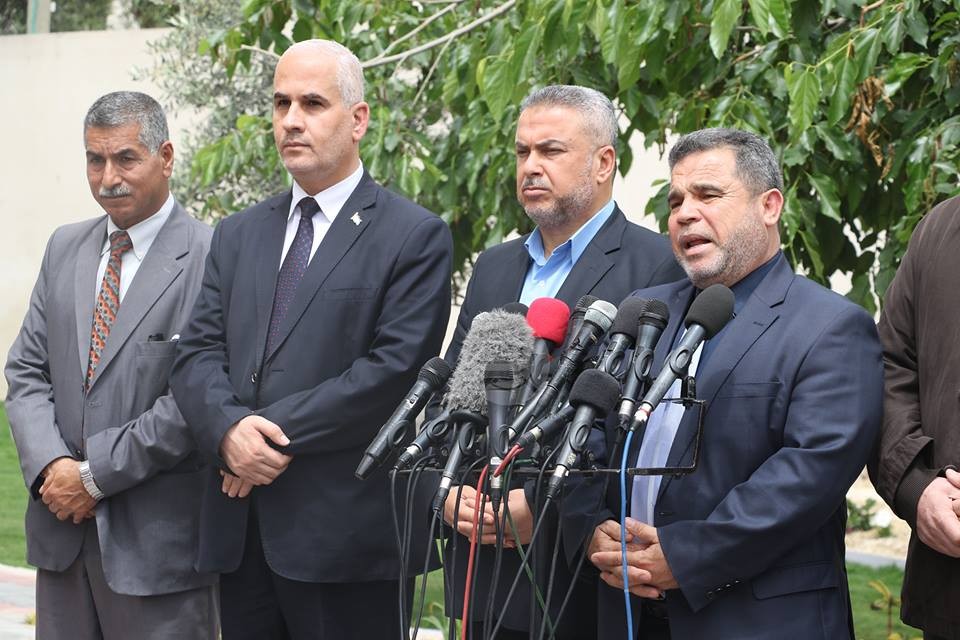 حماس: لجنة إدارة قطاع غزة مؤقتة نظراً لغياب حكومة "الوفاق" ولا نقبل الابتزاز أو التهديد